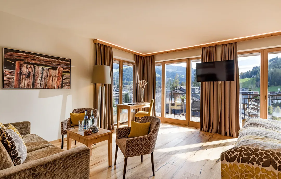 hotel_zentral_stoecklfeld_7_kirchberg_10_2024_suite_411_maierl.jpg