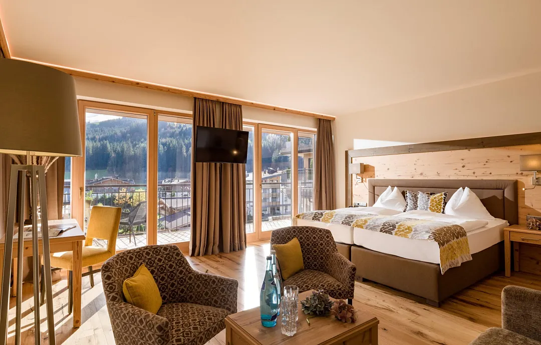 hotel_zentral_stoecklfeld_7_kirchberg_10_2024_suite_411_maierl_2.jpg